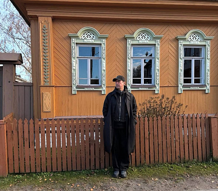 Актер Андрей Мерзликин побывал в Плесе и согласился, что там «невыносимо дорого»